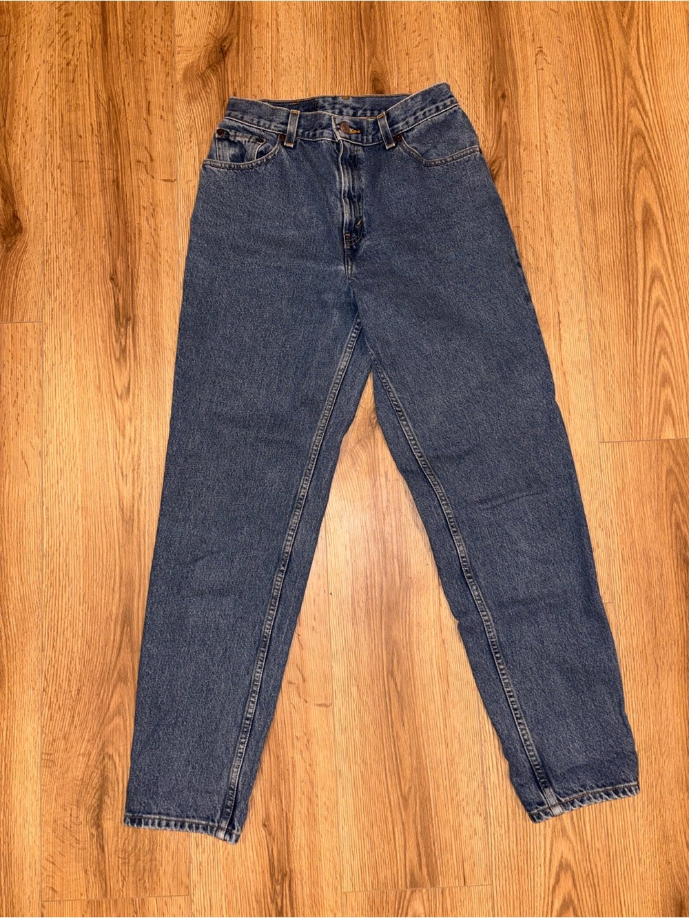 Vintage Levi’s 550 Size 8 Medium Wash